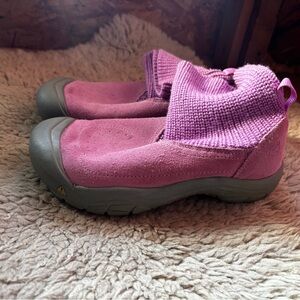 Keen Woman’s Pink Knit Leather Ankle Boots